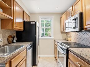 806 S Arlington Mill Drive 104, Arlington VA 22204