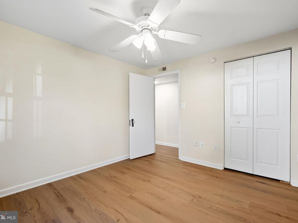 806 S Arlington Mill Drive 104, Arlington VA 22204