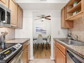 806 S Arlington Mill Drive 104, Arlington VA 22204