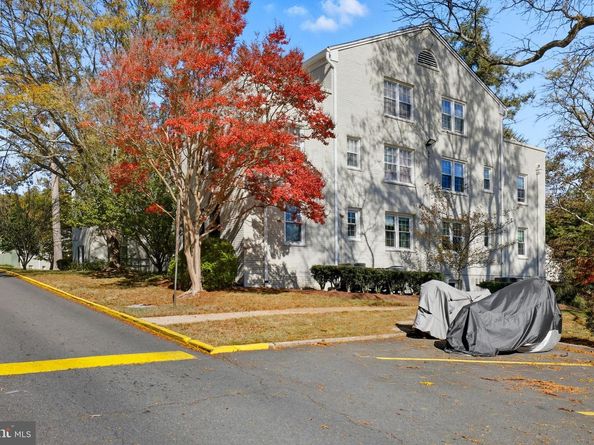 806 S Arlington Mill Drive 104, Arlington VA 22204