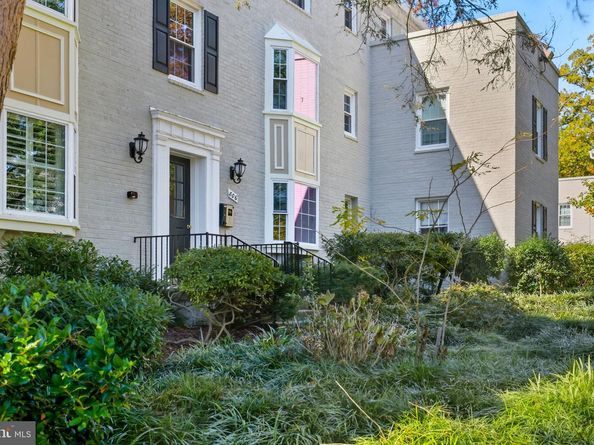 806 S Arlington Mill Drive 104, Arlington VA 22204