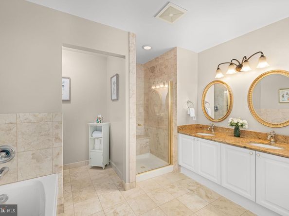 11776 Stratford House Place 907, Reston VA 20190