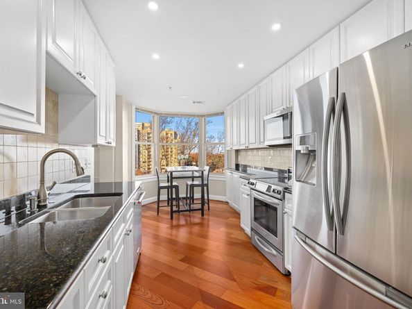 11776 Stratford House Place 907, Reston VA 20190