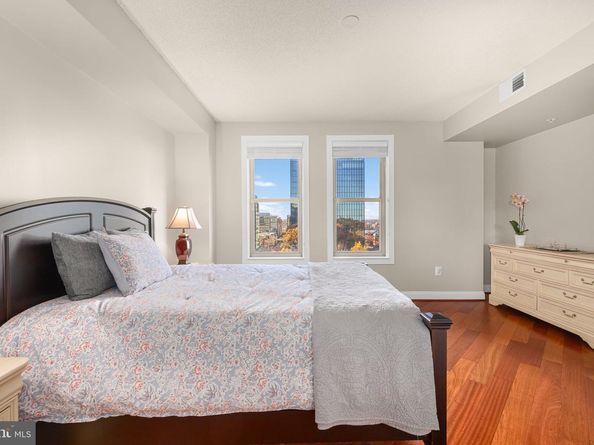 11776 Stratford House Place 907, Reston VA 20190