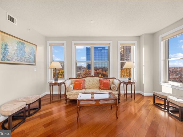 11776 Stratford House Place 907, Reston VA 20190