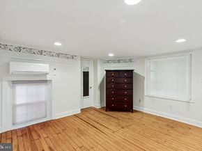 1528 Pine Street 1F, Philadelphia PA 19102