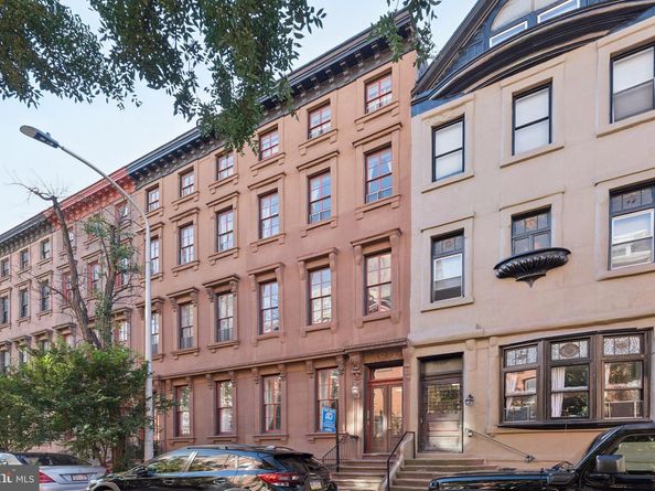 1528 Pine Street 1F, Philadelphia PA 19102