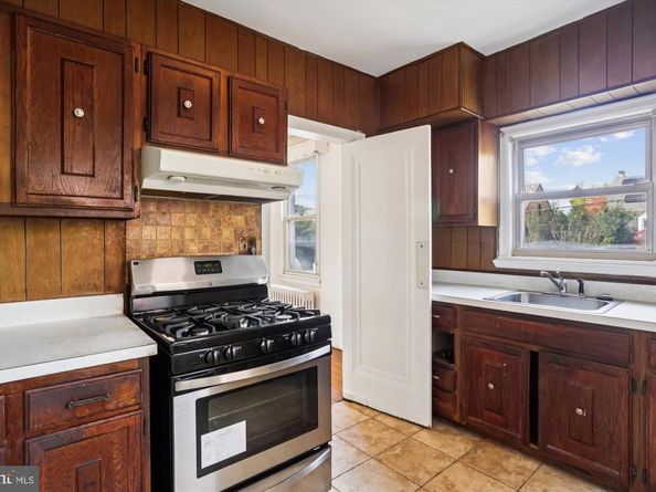 1351 Somerset Place NW, Washington DC 20011