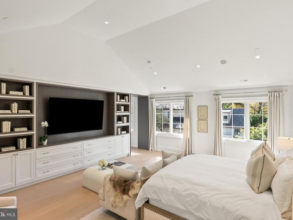 4939 Quebec Street NW, Washington DC 20016