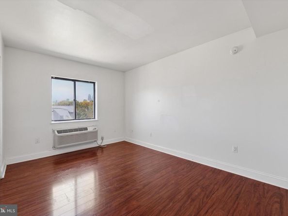 200 Lombard Street 607, Philadelphia PA 19147