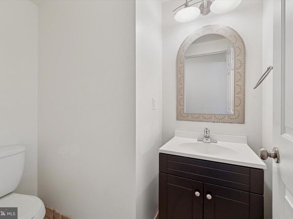 200 Lombard Street 607, Philadelphia PA 19147