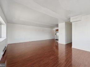 200 Lombard Street 607, Philadelphia PA 19147