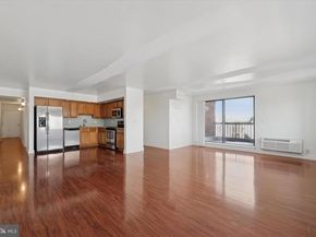 200 Lombard Street 607, Philadelphia PA 19147