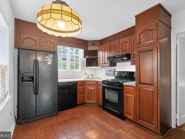 600 Seville Street, Philadelphia PA 19128