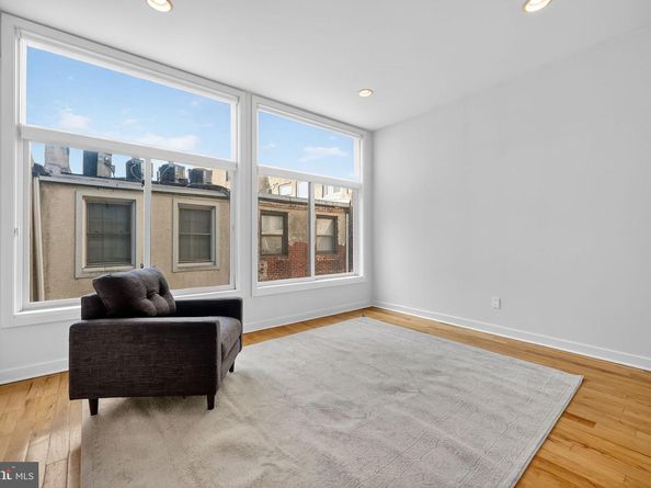 218 Church Street, Philadelphia PA 19106