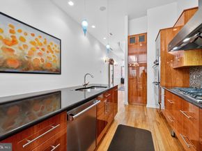 218 Church Street, Philadelphia PA 19106