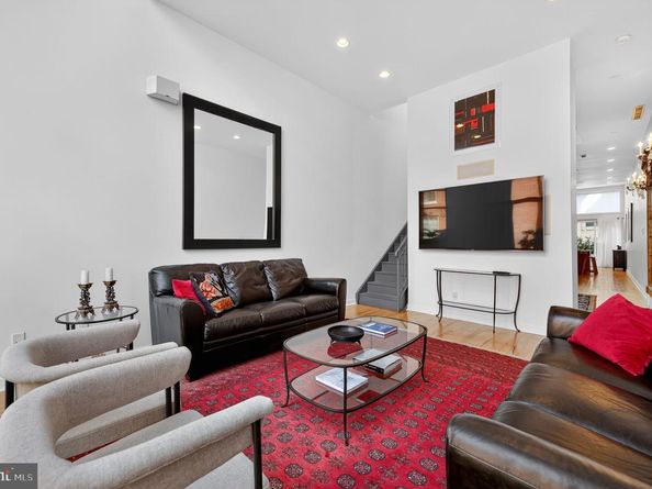 218 Church Street, Philadelphia PA 19106