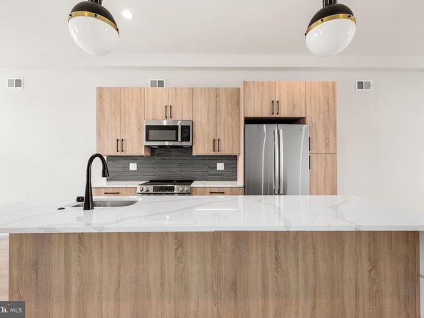 4038 (4050) Marilyn (Conshohocken Ave) Drive, Philadelphia PA 19131