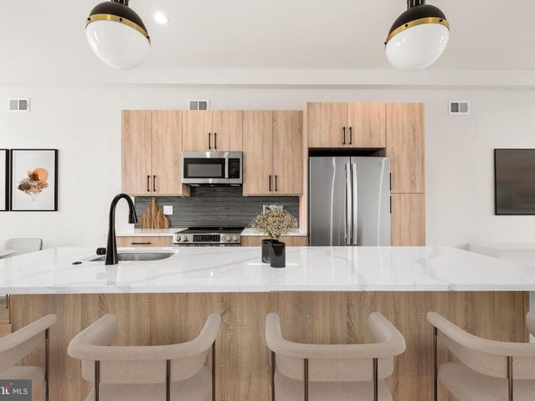 4038 (4050) Marilyn (Conshohocken Ave) Drive, Philadelphia PA 19131