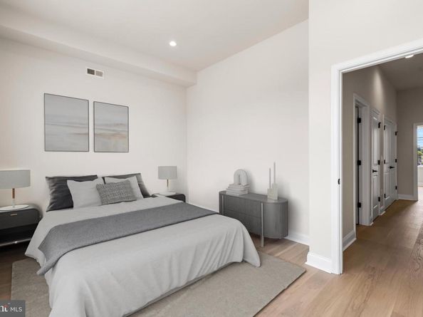 4038 (4050) Marilyn (Conshohocken Ave) Drive, Philadelphia PA 19131