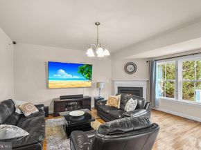 2405 Cindy Lane, Warrington PA 18976