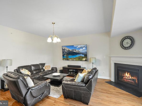 2405 Cindy Lane, Warrington PA 18976