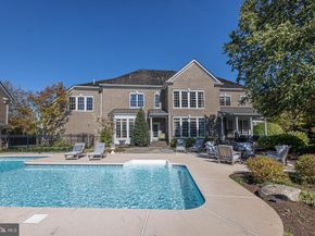 111 Meadow View Drive, Doylestown PA 18902