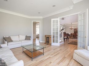 111 Meadow View Drive, Doylestown PA 18902