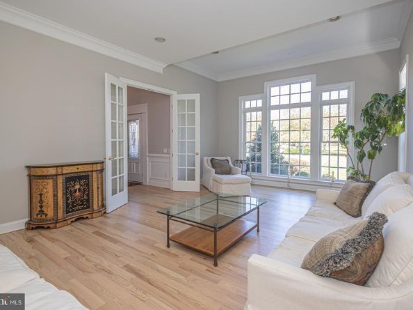 111 Meadow View Drive, Doylestown PA 18902
