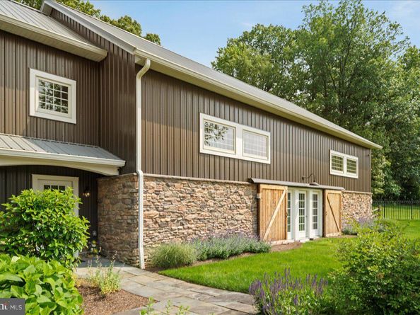 111 Meadow View Drive, Doylestown PA 18902