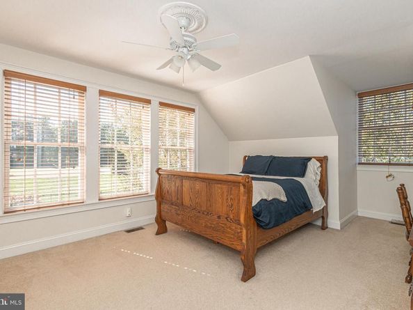 111 Meadow View Drive, Doylestown PA 18902