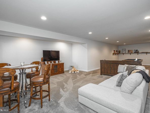 111 Meadow View Drive, Doylestown PA 18902