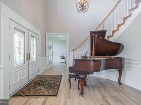 111 Meadow View Drive, Doylestown PA 18902