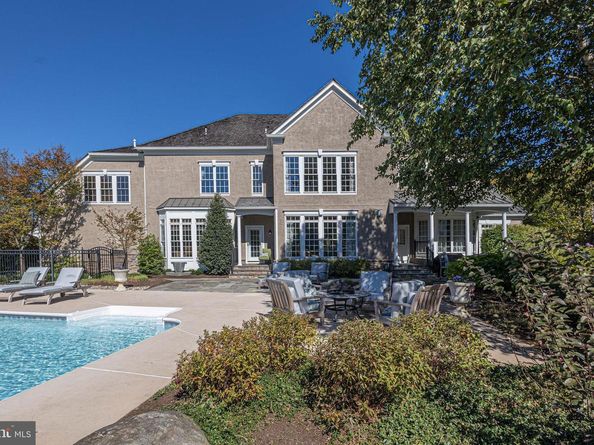 111 Meadow View Drive, Doylestown PA 18902