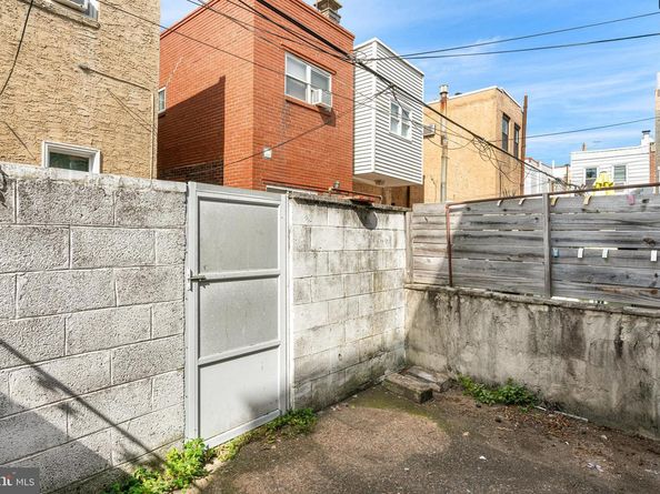 2316 S Alder Street, Philadelphia PA 19148