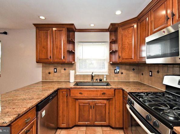 648 Hagner Street, Philadelphia PA 19128