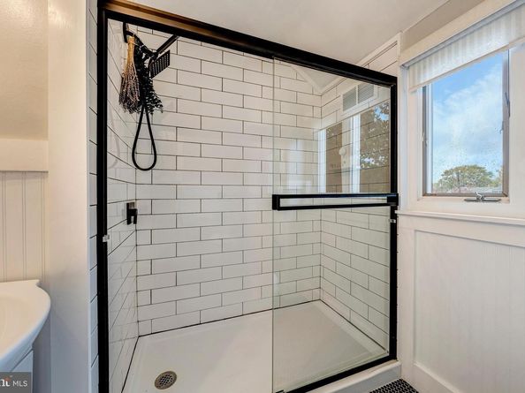 2708 Central Avenue, Alexandria VA 22302