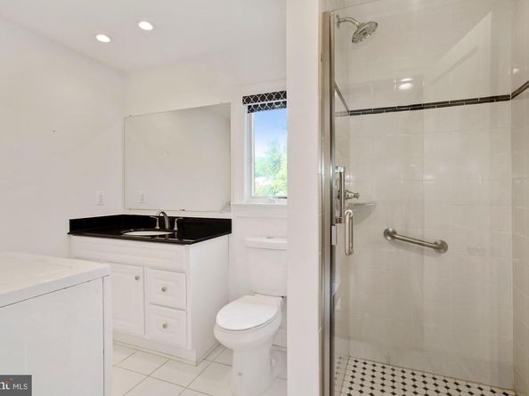 2708 Central Avenue, Alexandria VA 22302