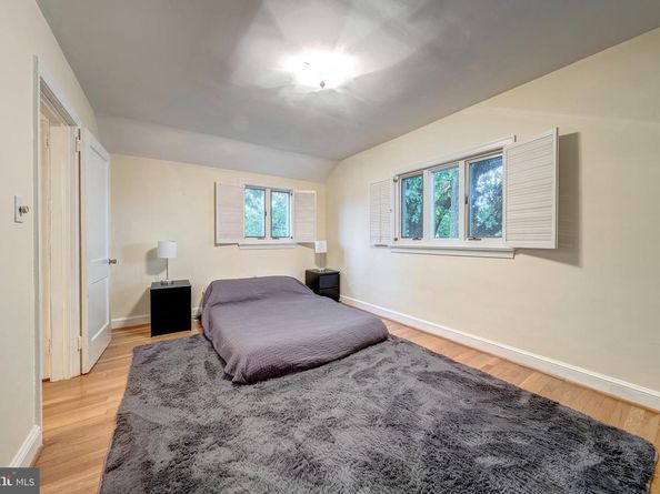 2708 Central Avenue, Alexandria VA 22302