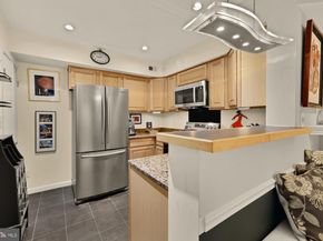 1715 15TH Street NW 44, Washington DC 20009