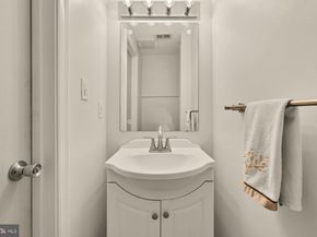 1715 15TH Street NW 44, Washington DC 20009