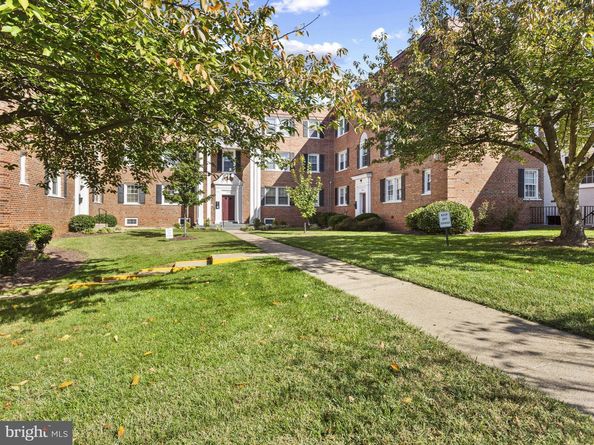 3810 W SE 302, Washington DC 20020