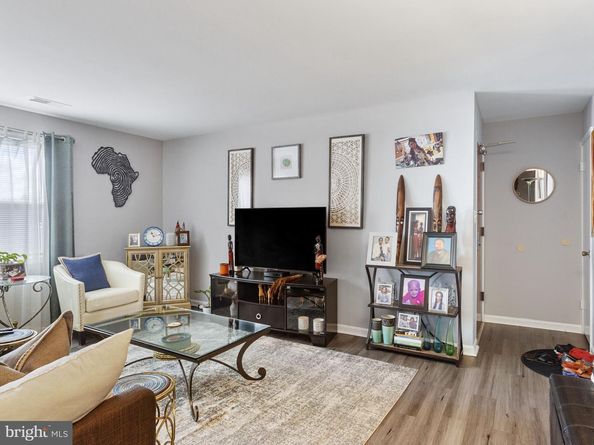 3810 W SE 302, Washington DC 20020