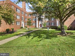 3810 W SE 302, Washington DC 20020