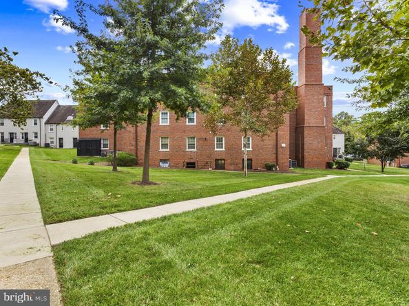 3810 W SE 302, Washington DC 20020