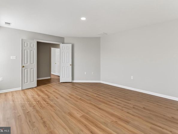 2410 Dakota Lakes Drive, Herndon VA 20171