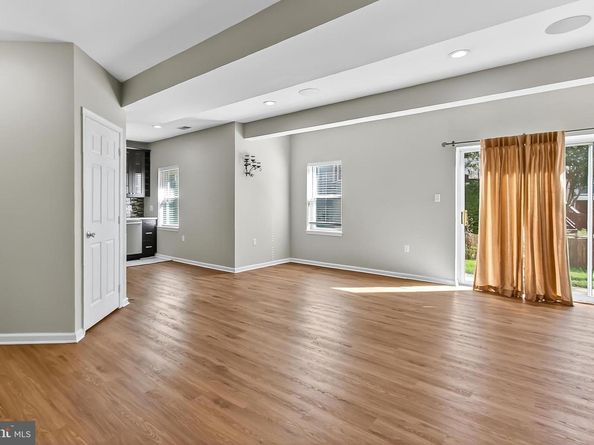 2410 Dakota Lakes Drive, Herndon VA 20171