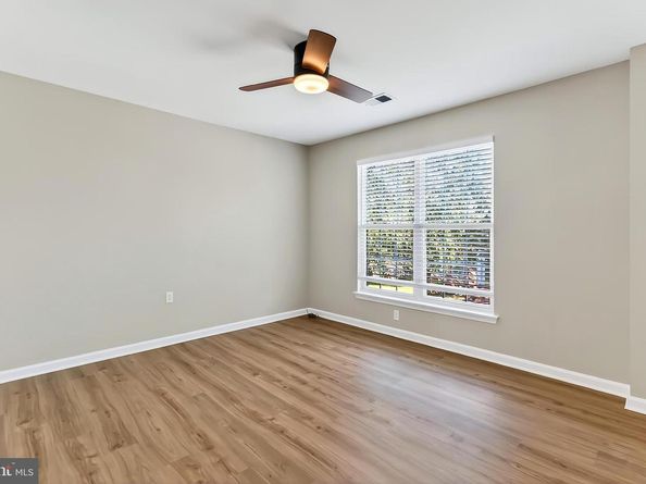 2410 Dakota Lakes Drive, Herndon VA 20171