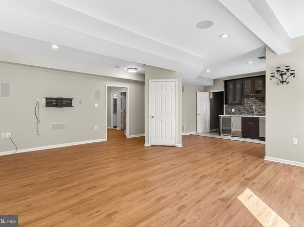 2410 Dakota Lakes Drive, Herndon VA 20171