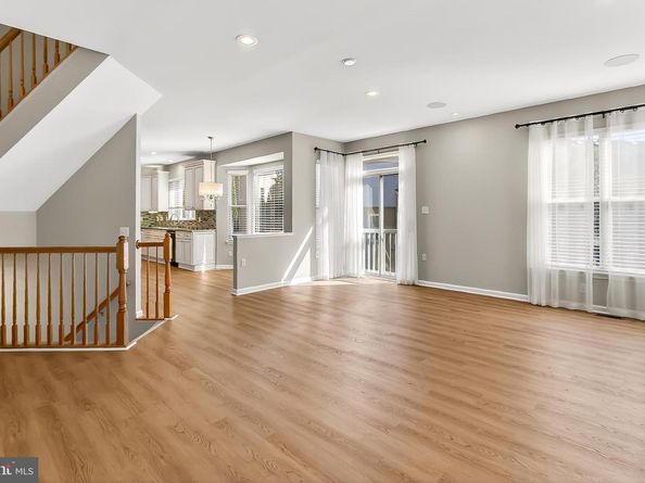2410 Dakota Lakes Drive, Herndon VA 20171